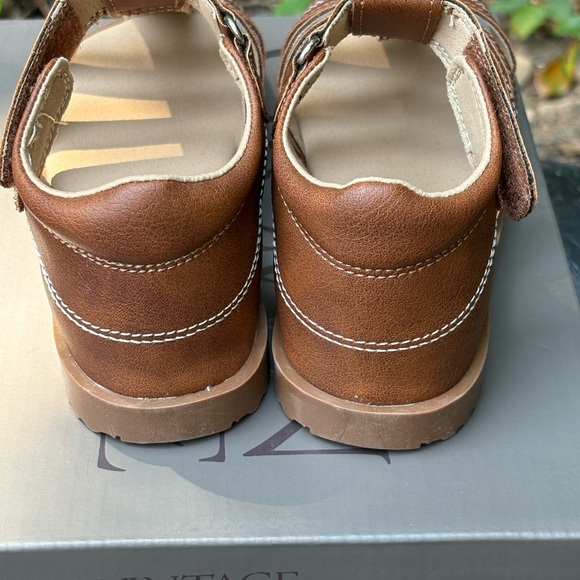 Crown Vintage Brown Gladiator Sandals. Size 11. NWT - Picture 5 of 6